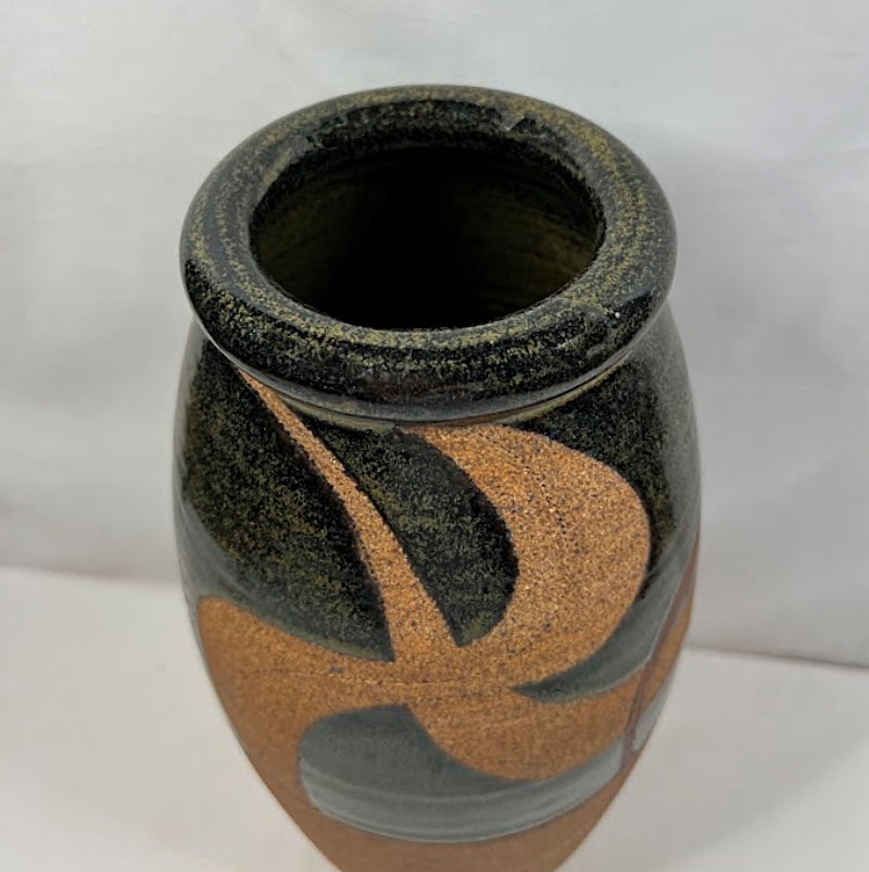 Vintage Studio Art Pottery Vase Signed Terracotta rim view