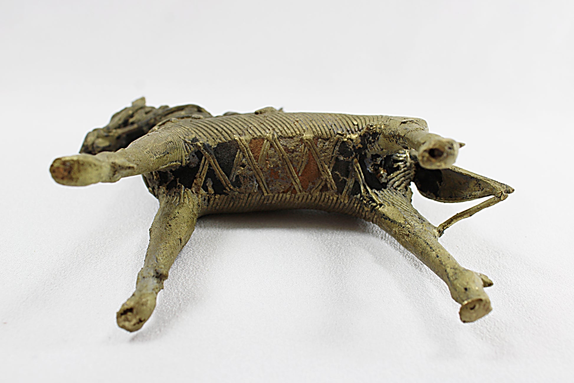 ANTIQUE BRASS DHOKRA Horse and Warrior     bottom view