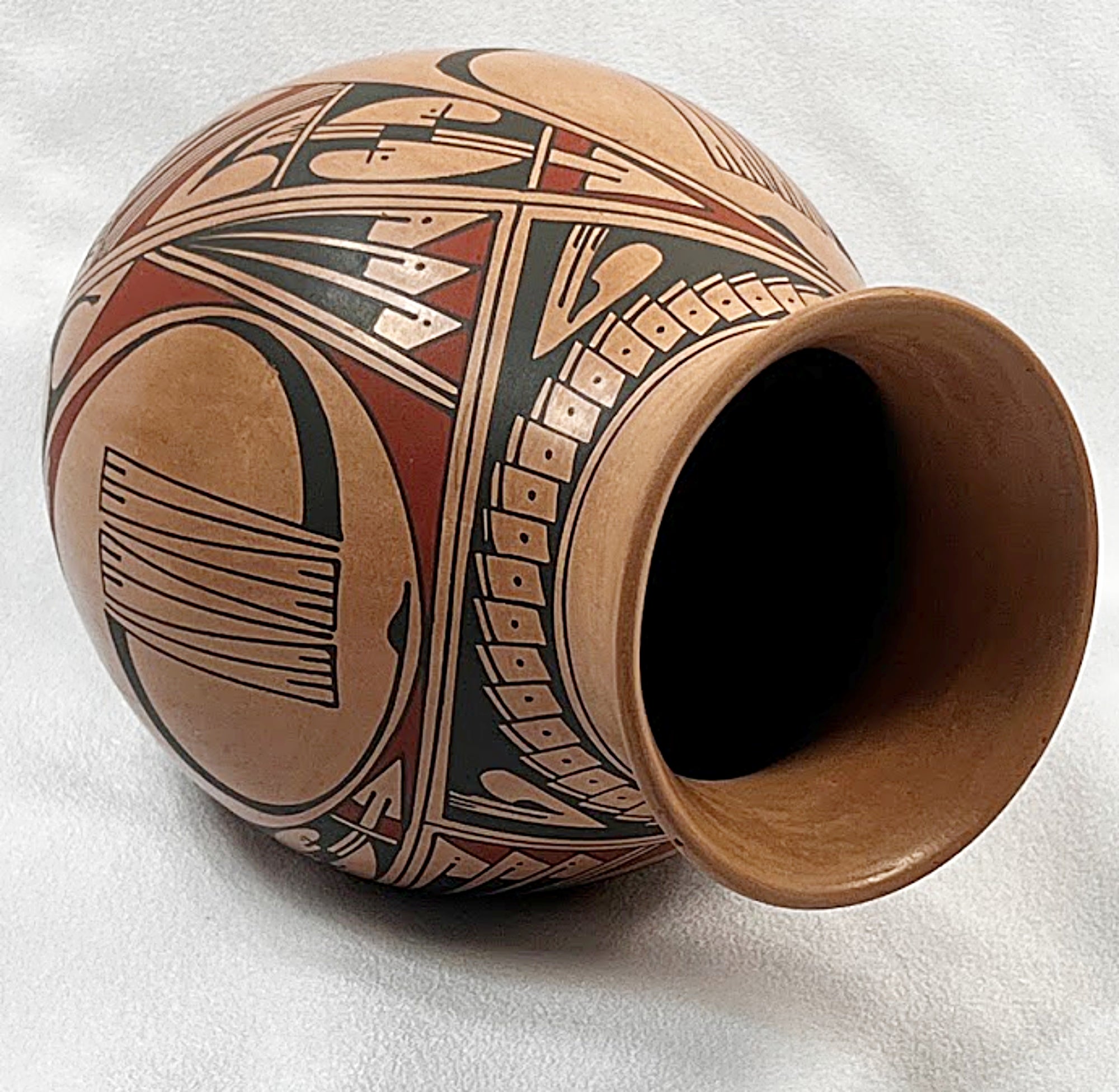 Vintage MATA ORTIZ Polychrome Pottery Jar Signed Quico Marquez