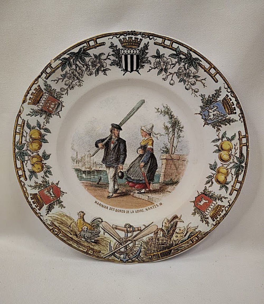 Antique FRENCH SARREGUEMINES PLATE Types Bretons Pattern Full Front View