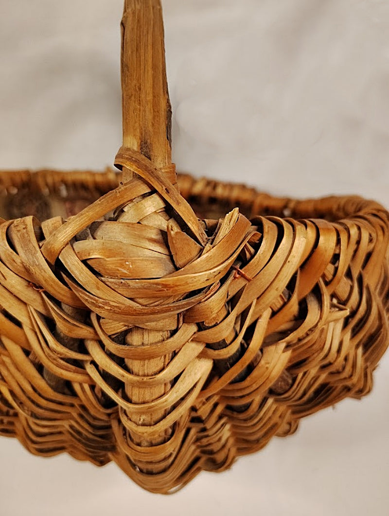 Appalachia 1930s Large Willow Basket handle Gods Eye