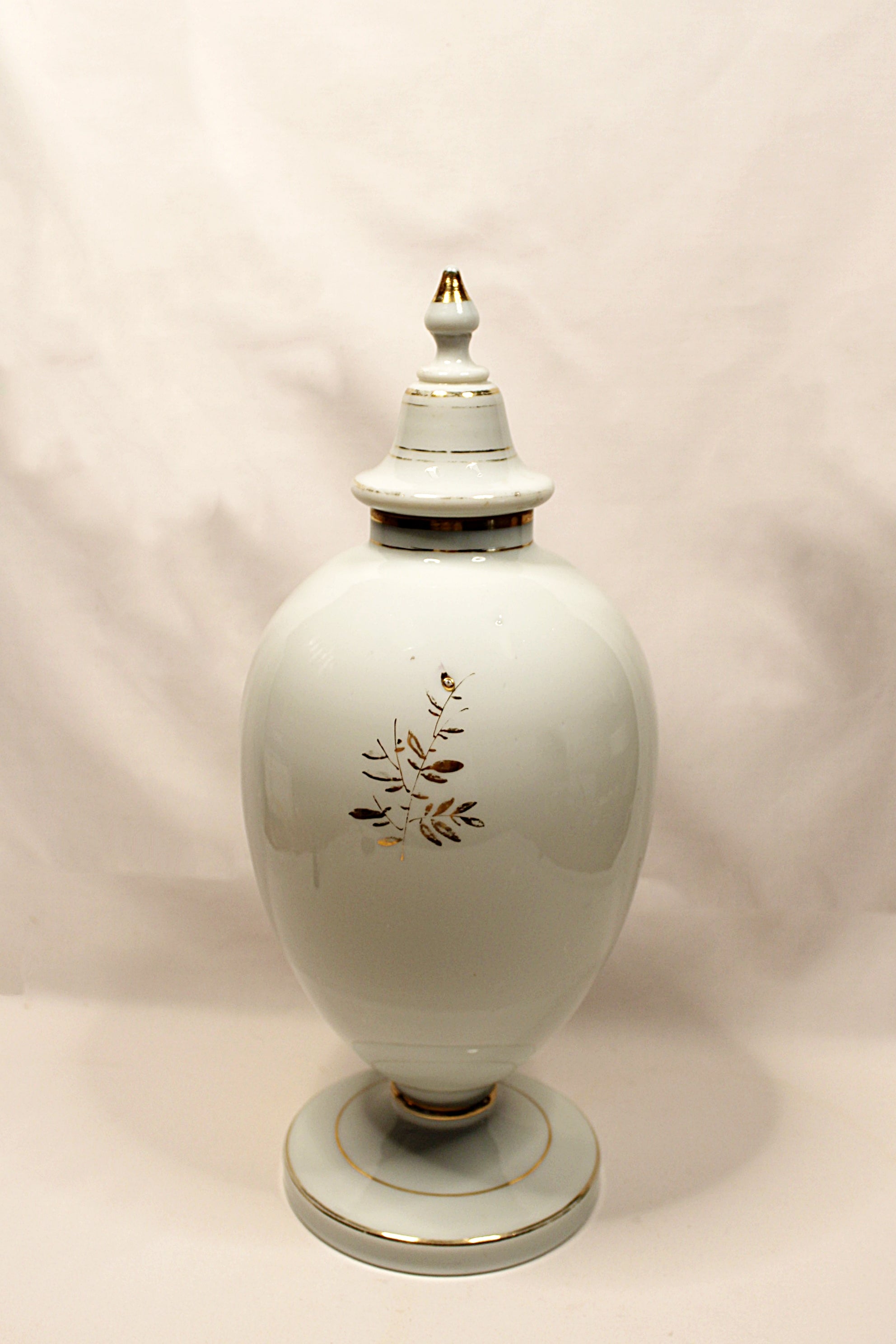 Bristol Glass Lidded Antique Apothecary Jar