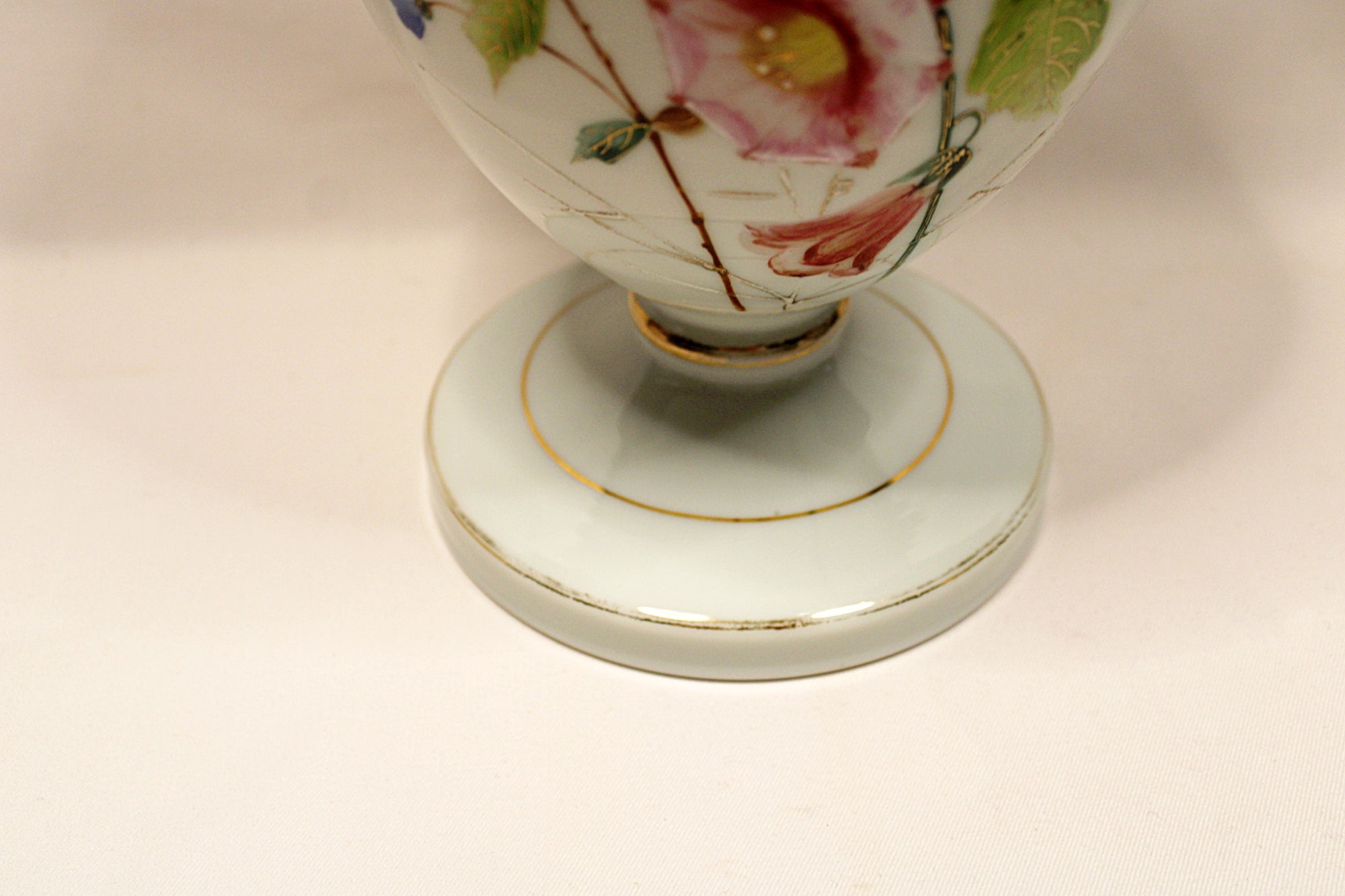 Bristol Glass Lidded Antique Apothecary Jar
