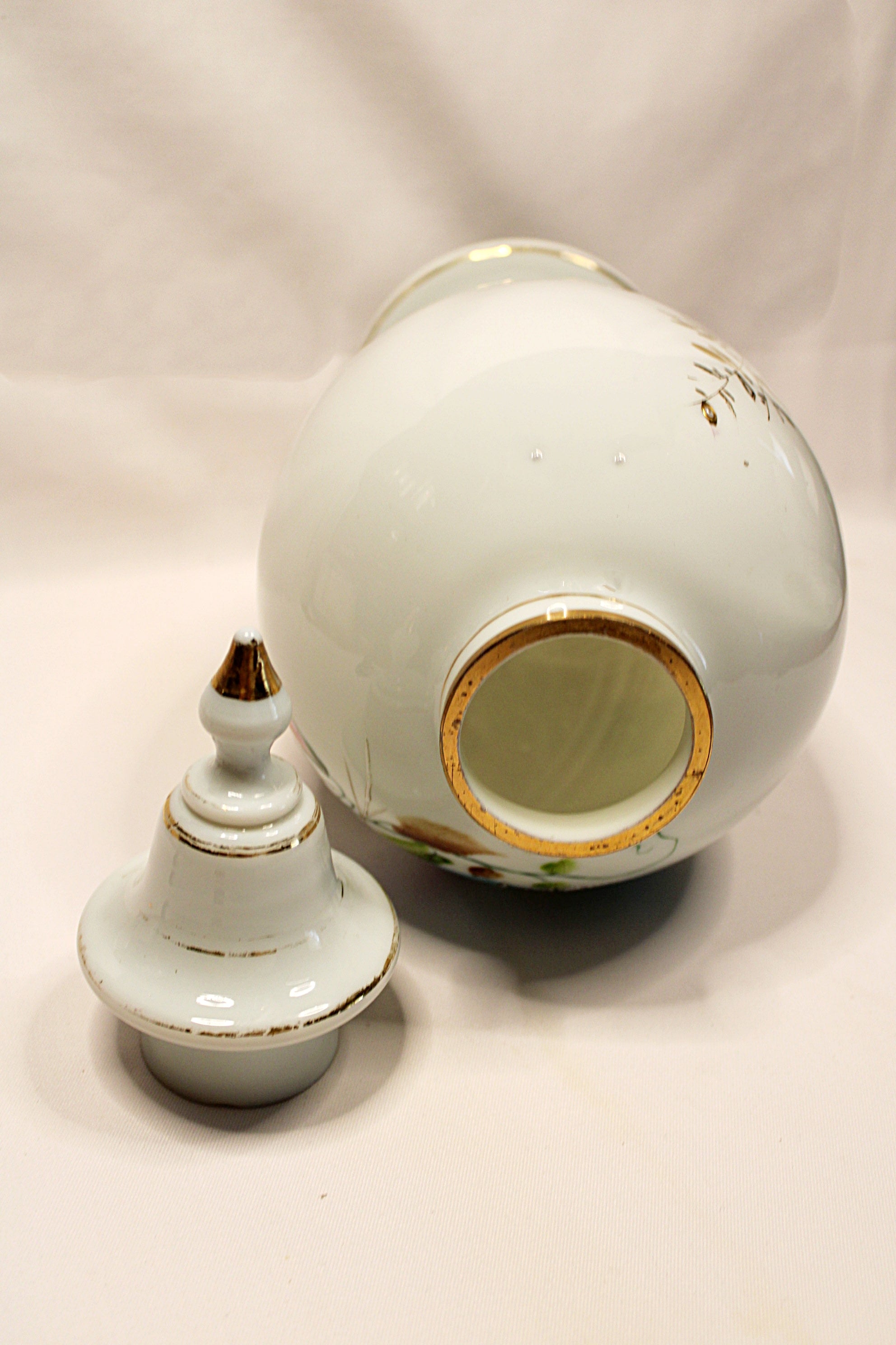 Bristol Glass Lidded Antique Apothecary Jar