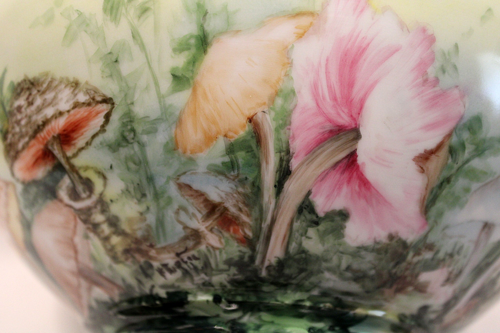 T & V Antique French Art Nouveau Limoges Centerpiece Bowl