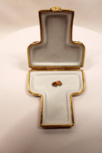 ARTORIA LIMOGES Trinket Box Peint Main Japanese Kimono Signed and Numbered open showing inside