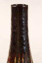 Tessuto Vase  neck closeup 